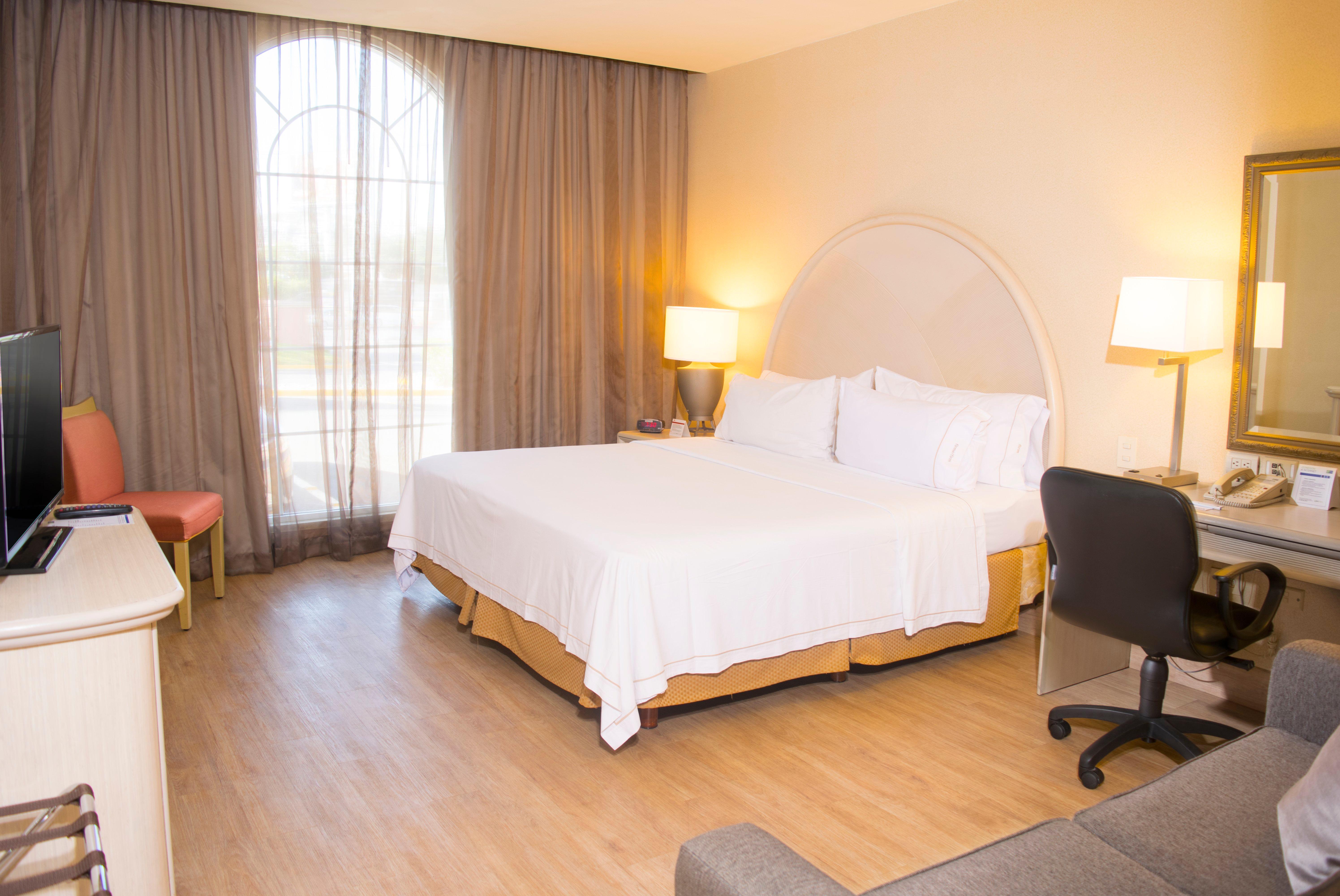 Holiday Inn Express Monterrey Galerias-San Jeronimo By Ihg Ngoại thất bức ảnh
