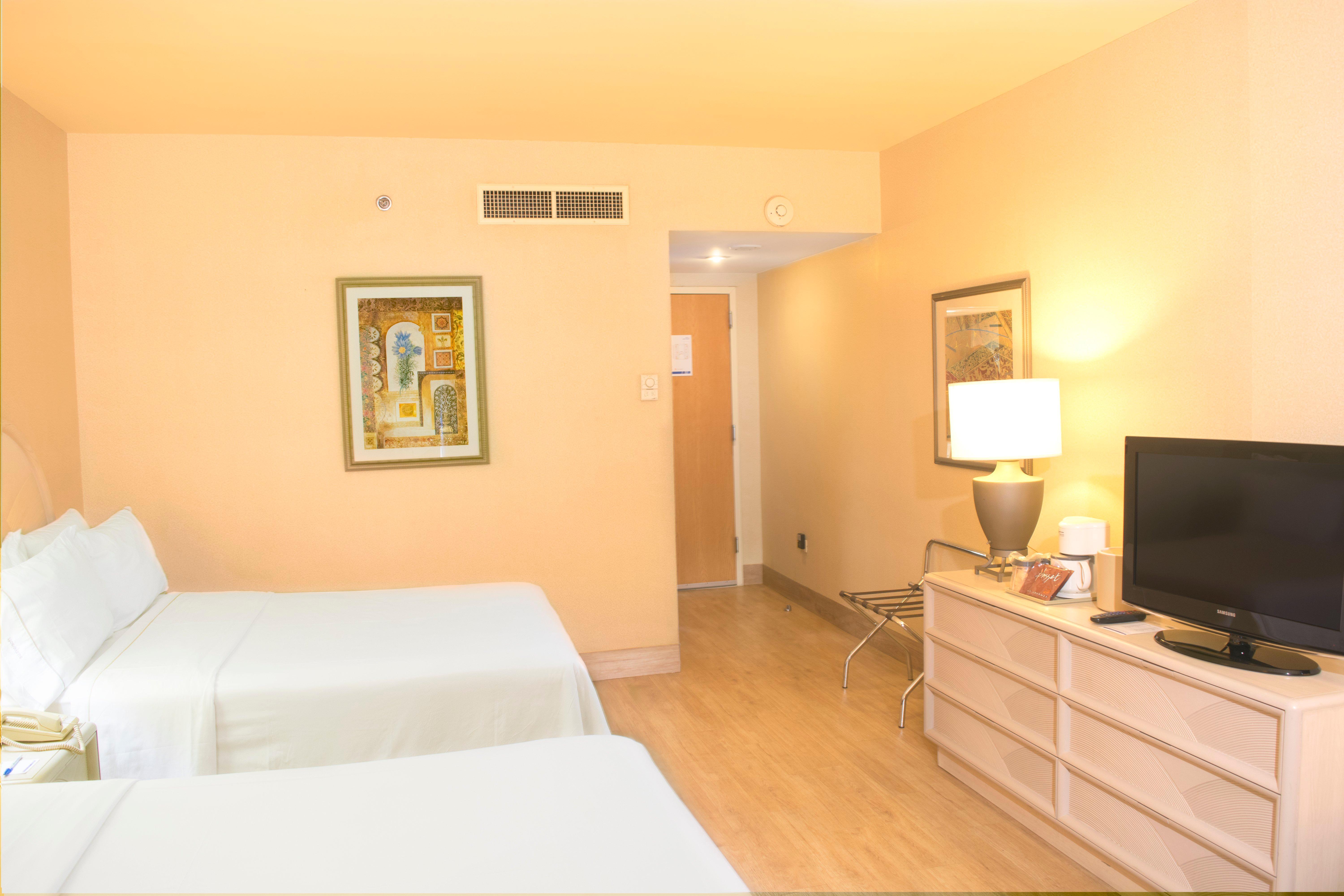 Holiday Inn Express Monterrey Galerias-San Jeronimo By Ihg Ngoại thất bức ảnh
