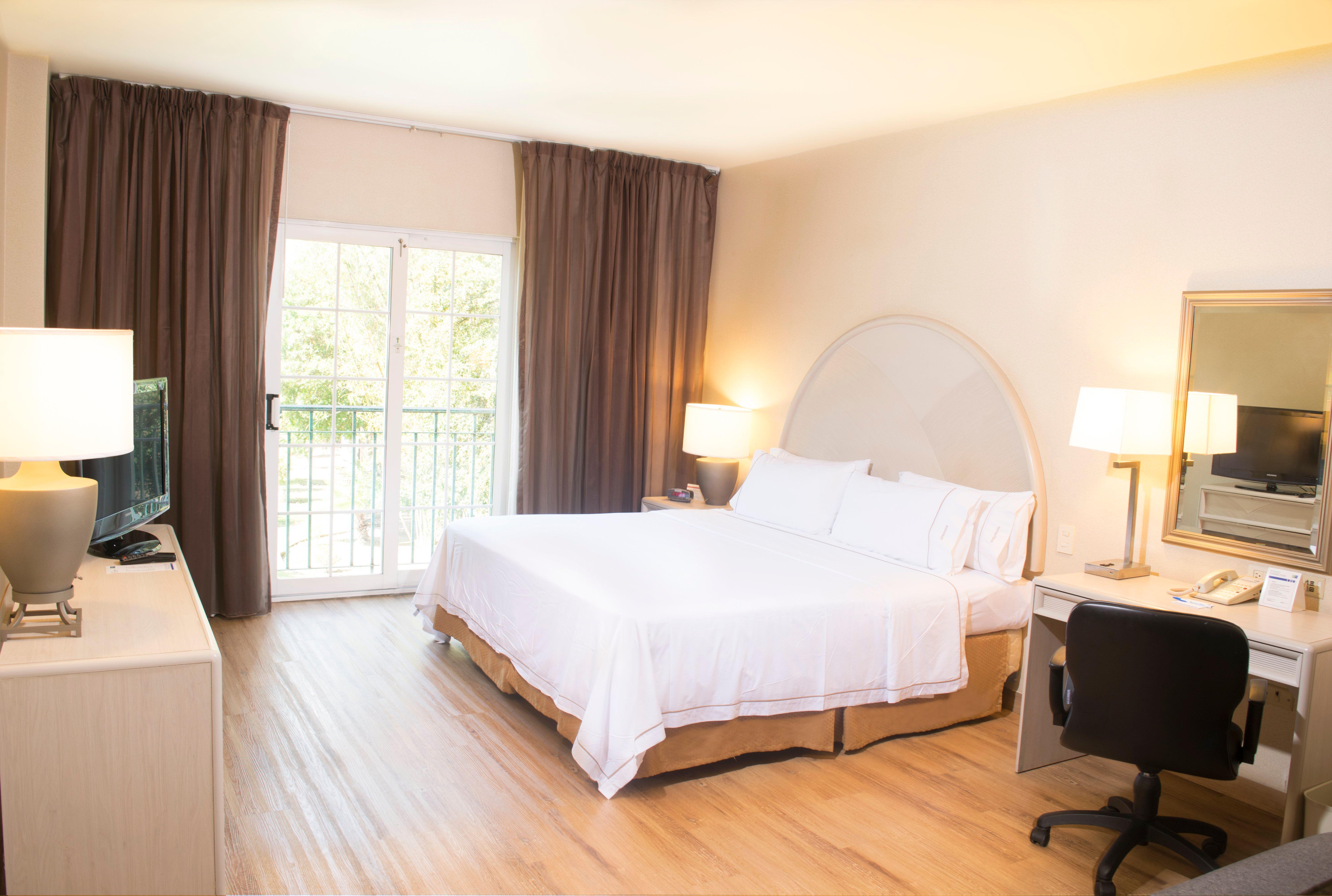 Holiday Inn Express Monterrey Galerias-San Jeronimo By Ihg Ngoại thất bức ảnh