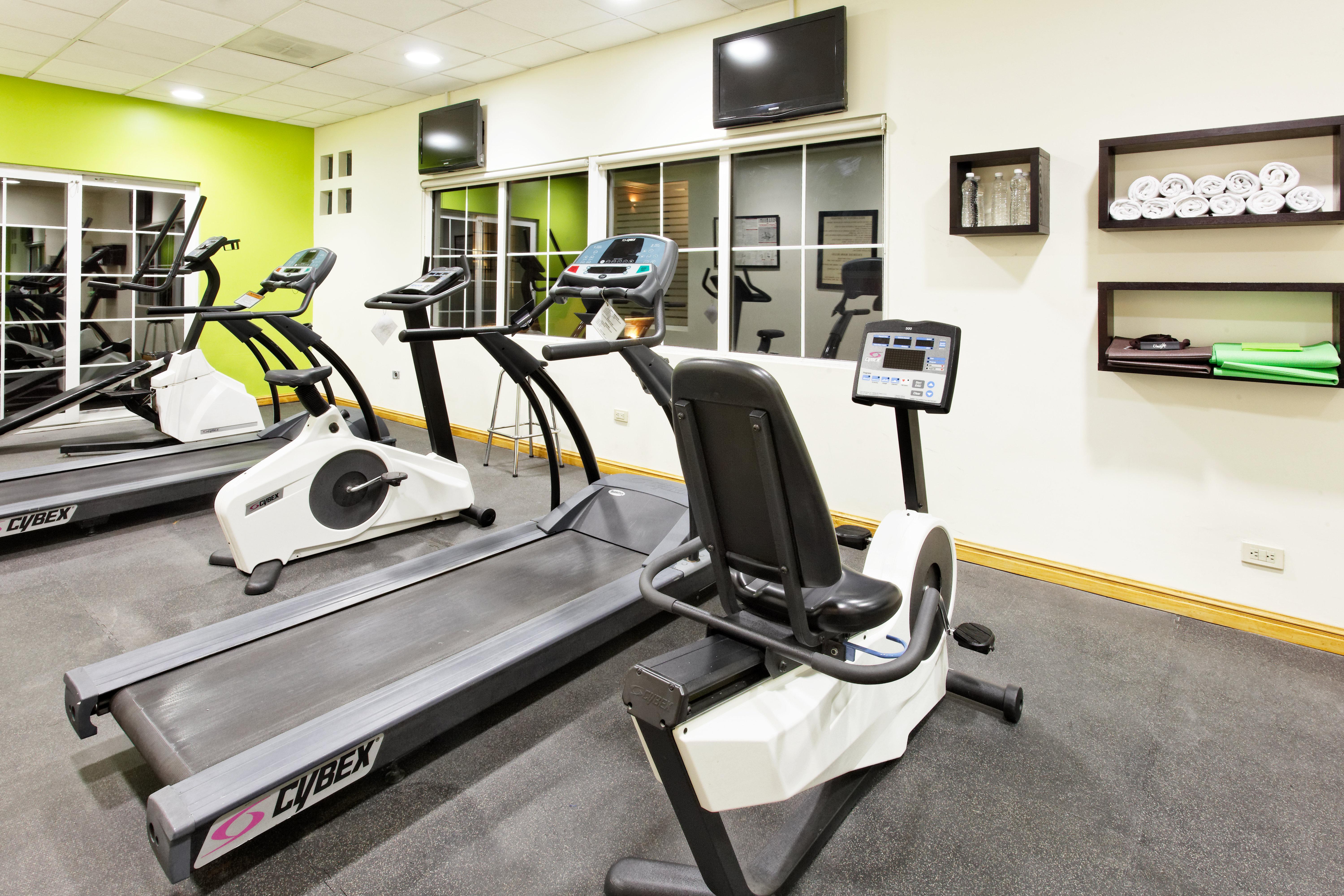 Holiday Inn Express Monterrey Galerias-San Jeronimo By Ihg Ngoại thất bức ảnh