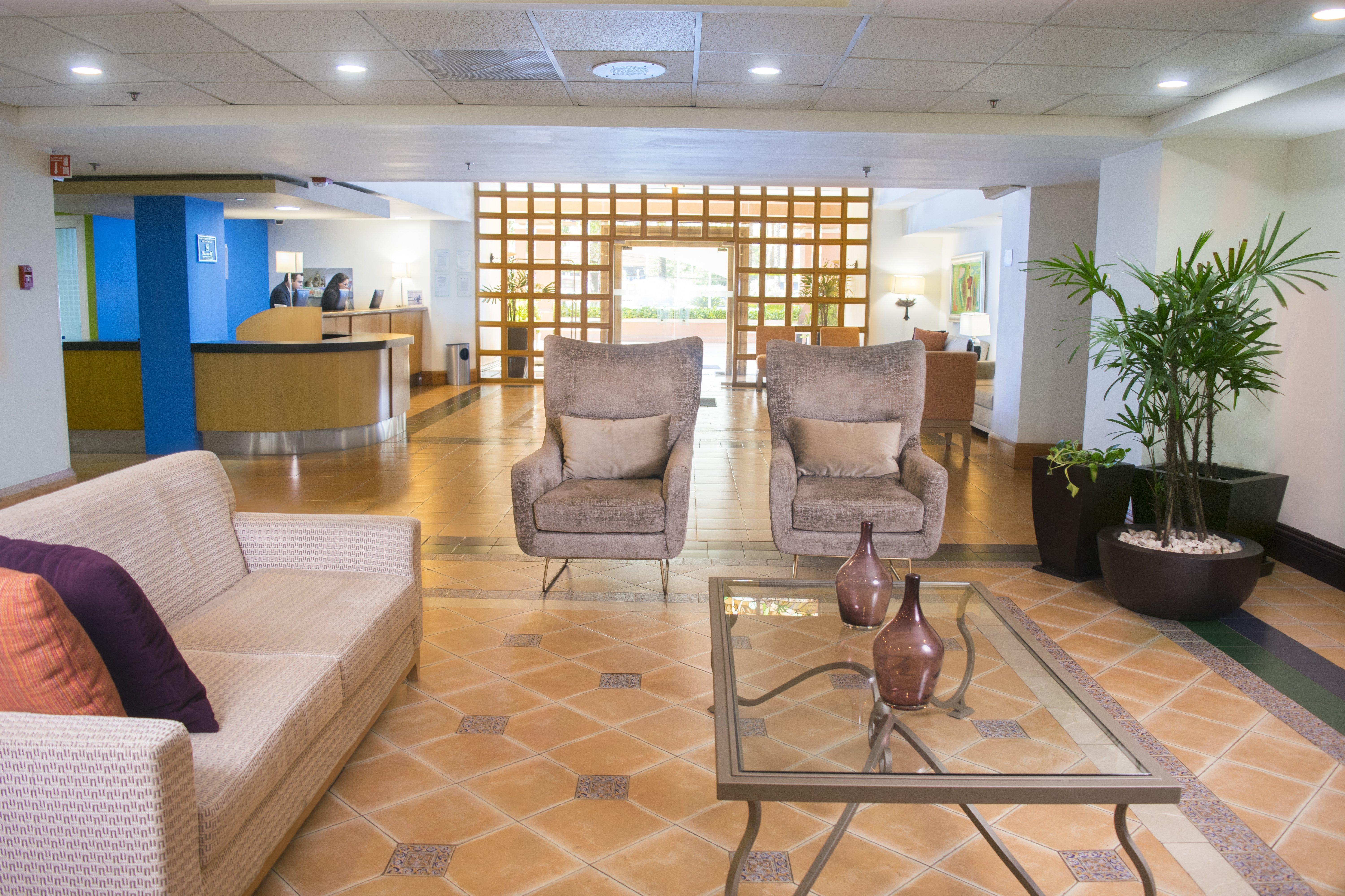 Holiday Inn Express Monterrey Galerias-San Jeronimo By Ihg Ngoại thất bức ảnh