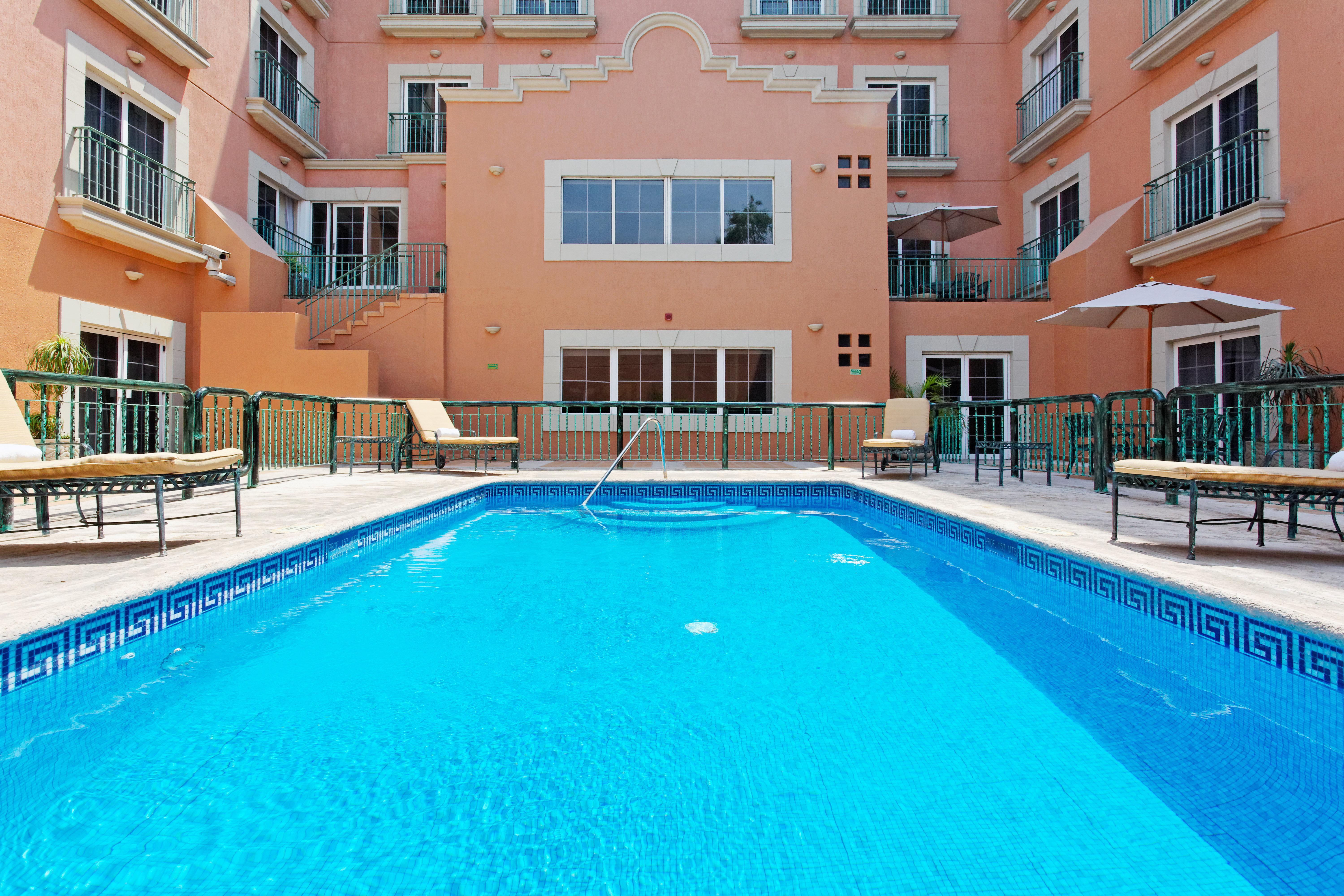 Holiday Inn Express Monterrey Galerias-San Jeronimo By Ihg Ngoại thất bức ảnh