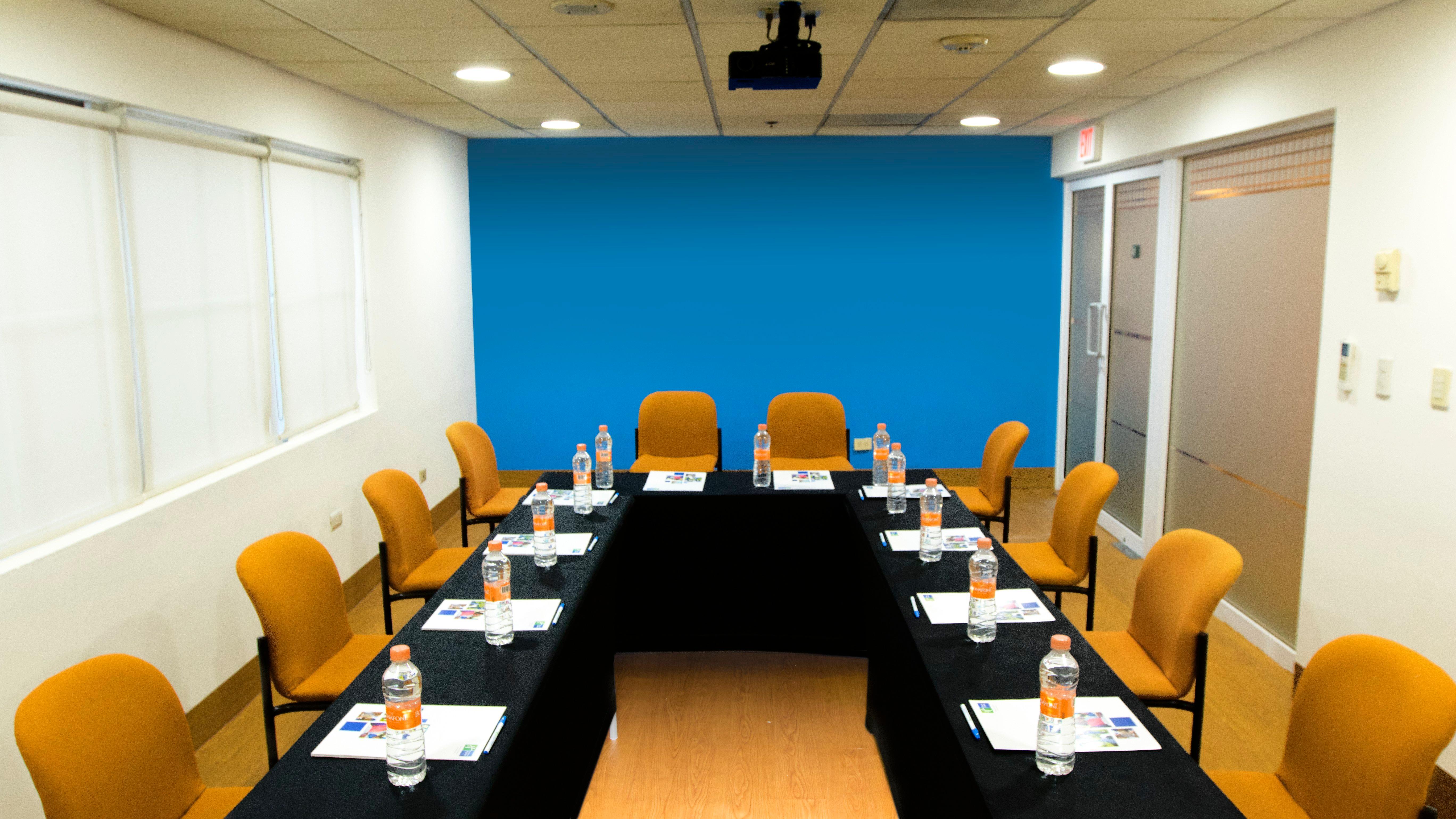 Holiday Inn Express Monterrey Galerias-San Jeronimo By Ihg Ngoại thất bức ảnh