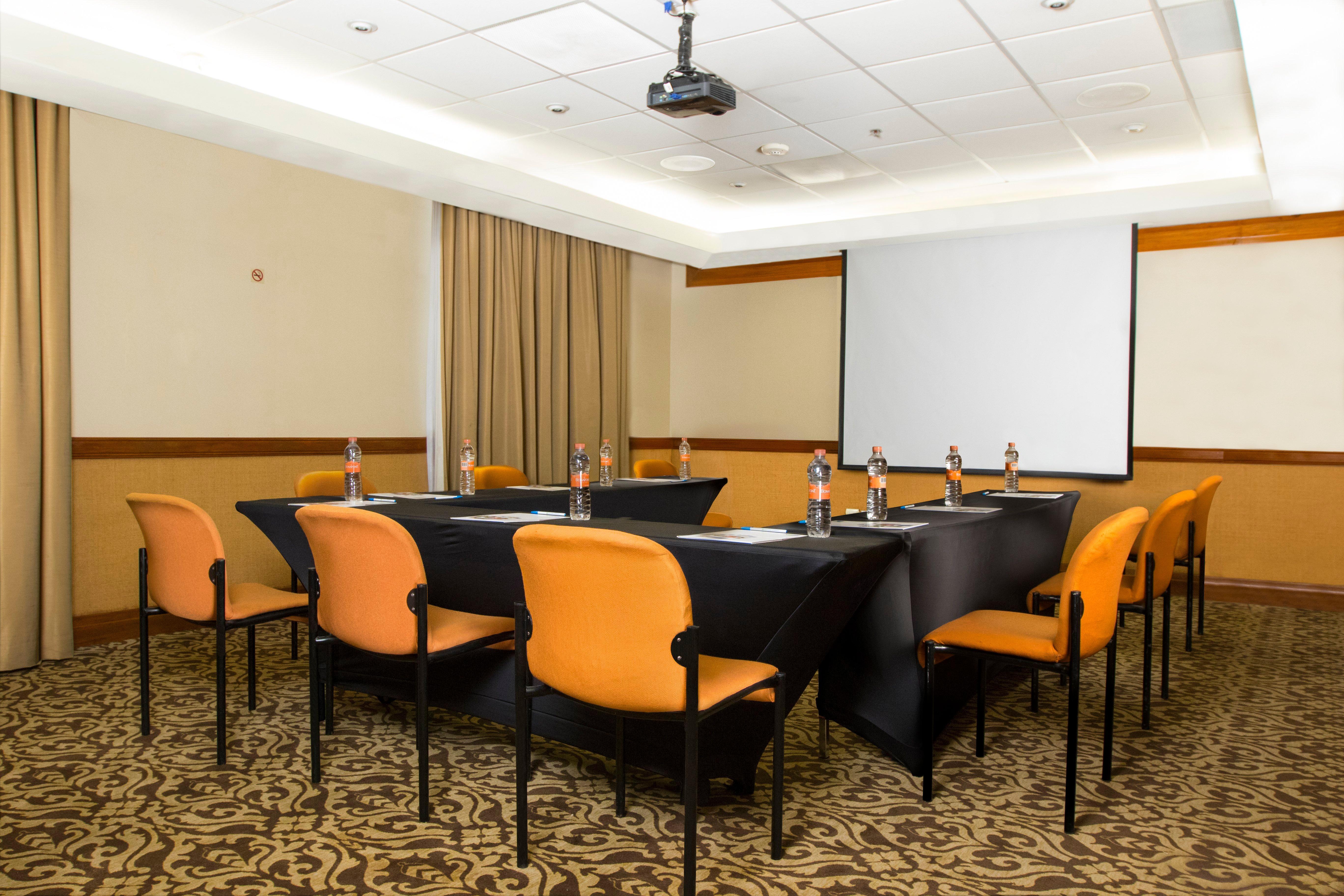 Holiday Inn Express Monterrey Galerias-San Jeronimo By Ihg Ngoại thất bức ảnh