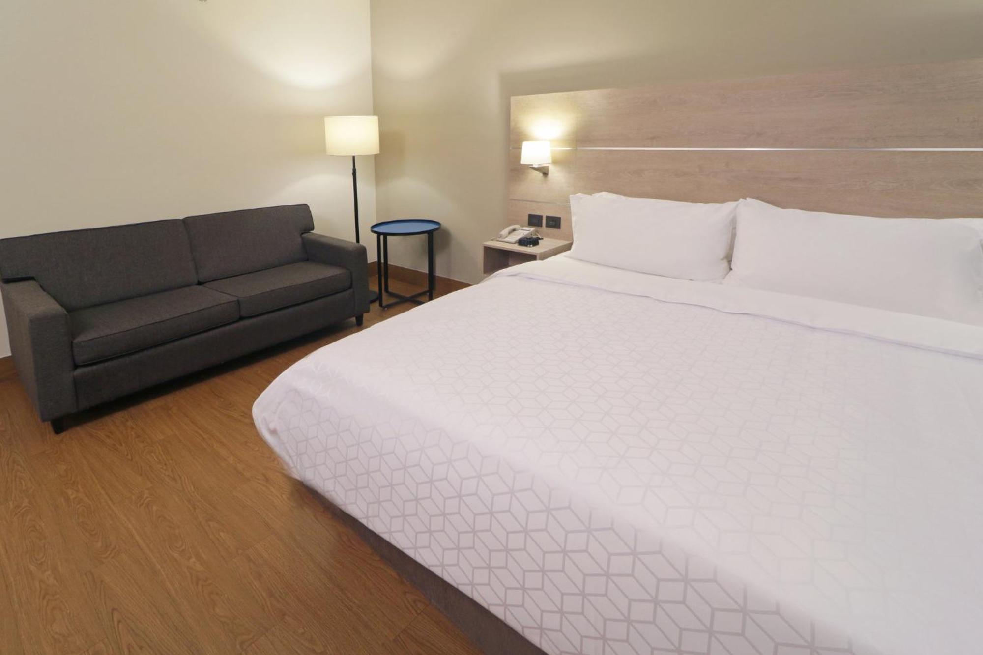 Holiday Inn Express Monterrey Galerias-San Jeronimo By Ihg Ngoại thất bức ảnh
