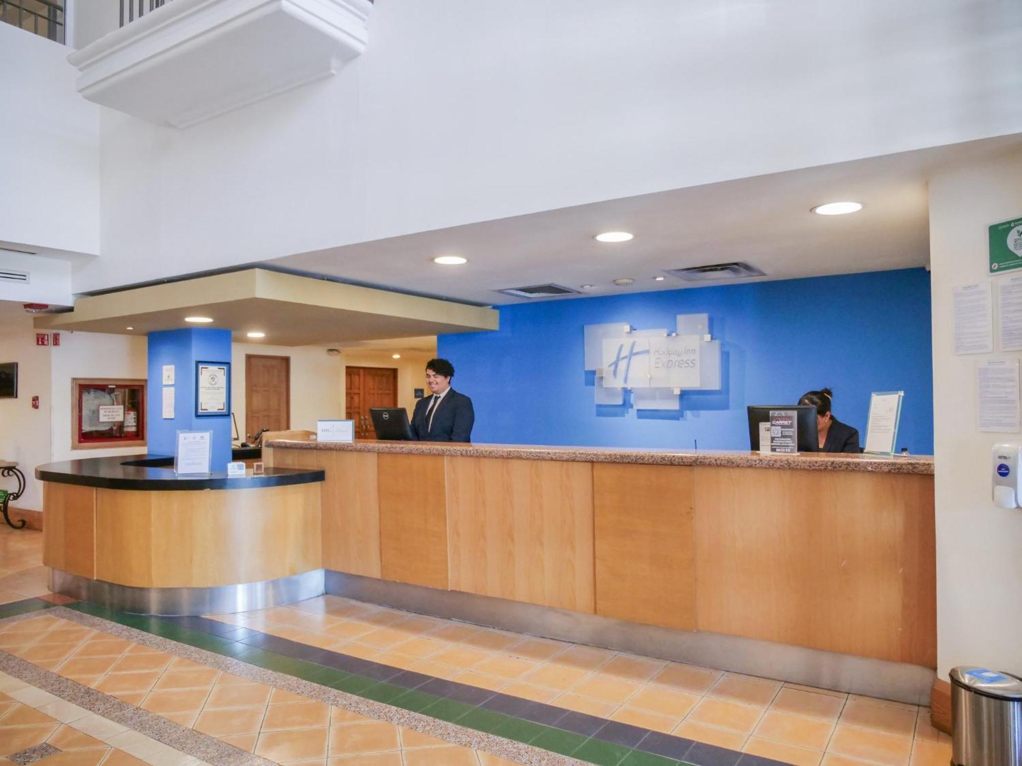 Holiday Inn Express Monterrey Galerias-San Jeronimo By Ihg Ngoại thất bức ảnh