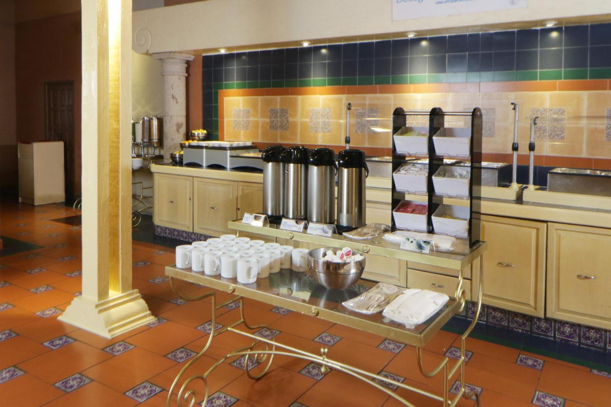 Holiday Inn Express Monterrey Galerias-San Jeronimo By Ihg Ngoại thất bức ảnh