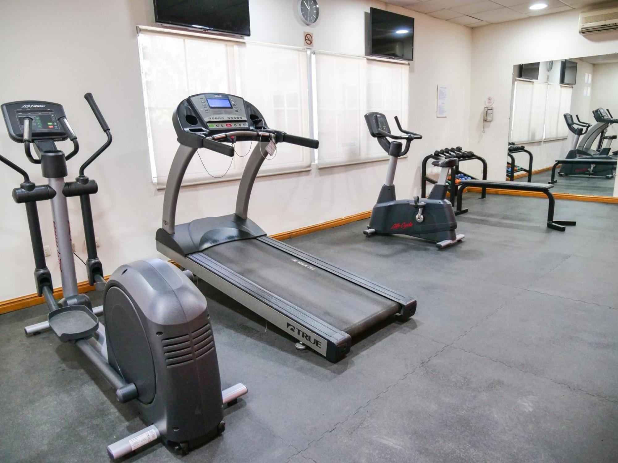 Holiday Inn Express Monterrey Galerias-San Jeronimo By Ihg Ngoại thất bức ảnh